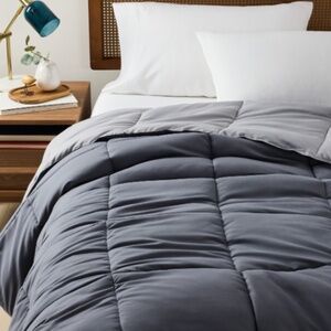 Arch Studio Microfiber Down Alternative Comforter, King, FULL/ QUEEN NWT